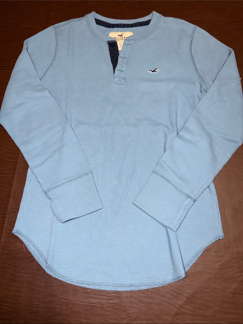 Hollister men’s Light Blue Long-Sleeve Waffle Henley